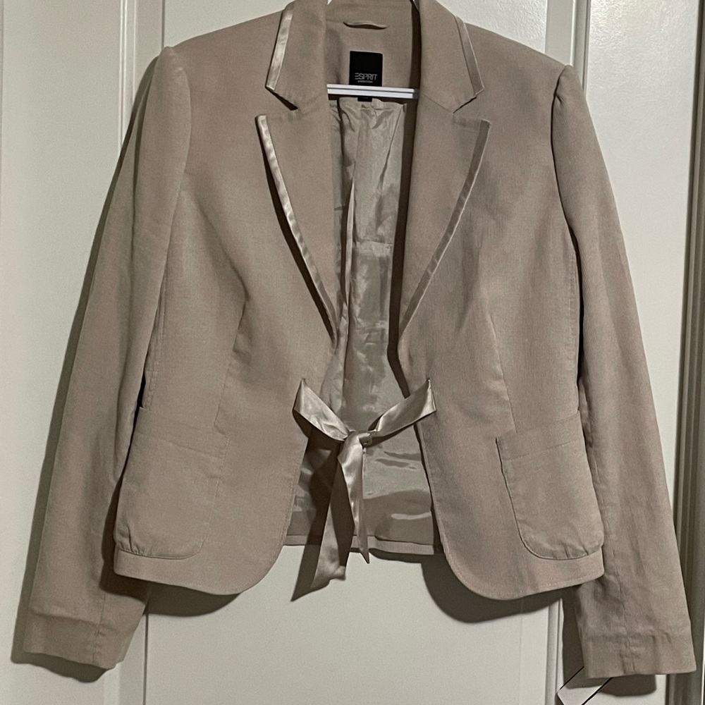 ESPRIT fine corduroy blazer with satin trim and satin ribbon tie closure size 14
